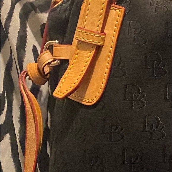 Purse - Picture 3 of 5